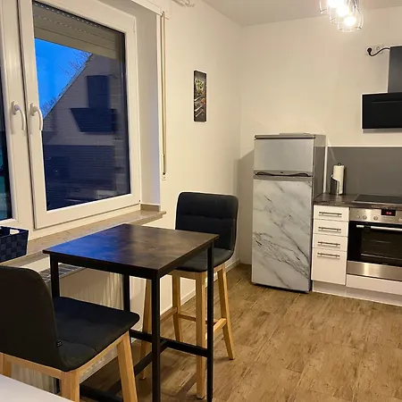 Wunderschoene Mit Balkon Auf Dem Bauernhof *